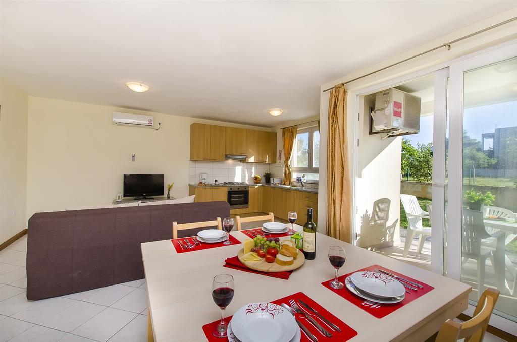 Apartments Glavan Privlaka  Chambre photo